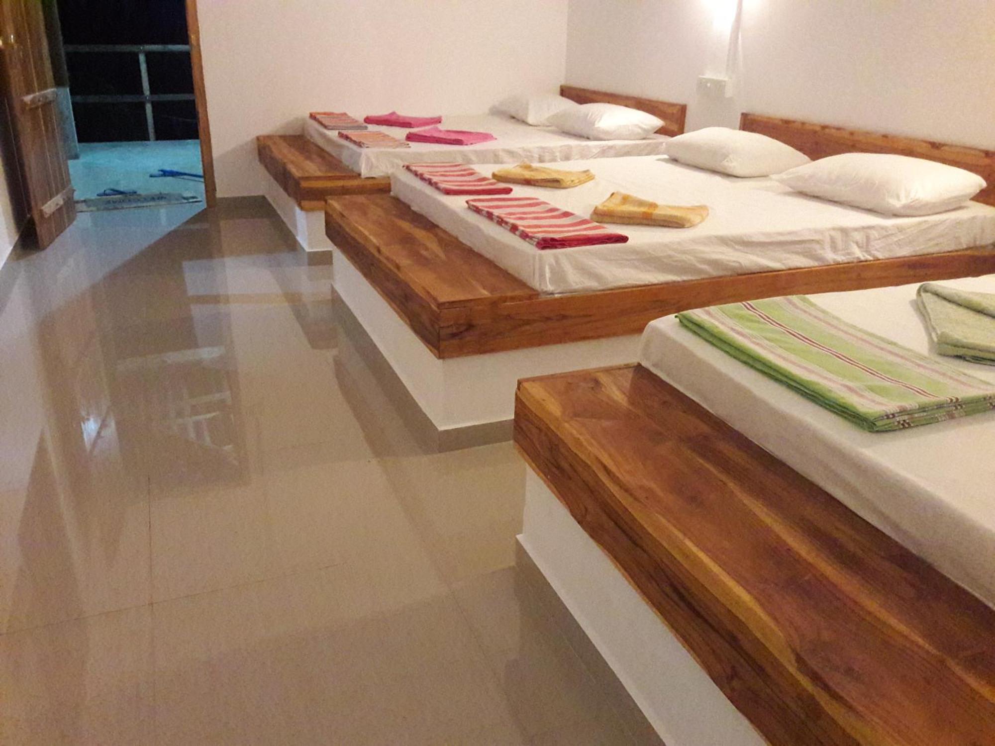 Share Safari House Udawalawe Bed and Breakfast Buitenkant foto